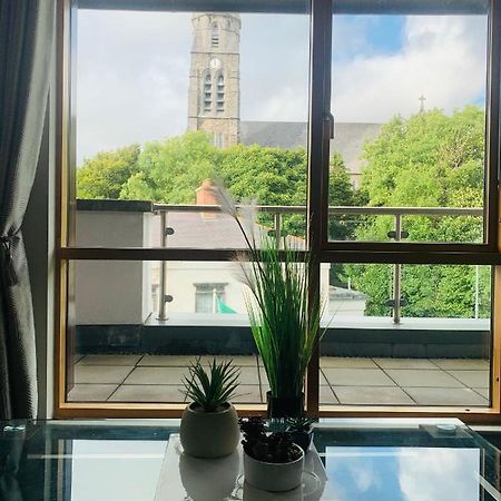 Courthouse View Penthouse 2 Apartment Clifden Bagian luar foto