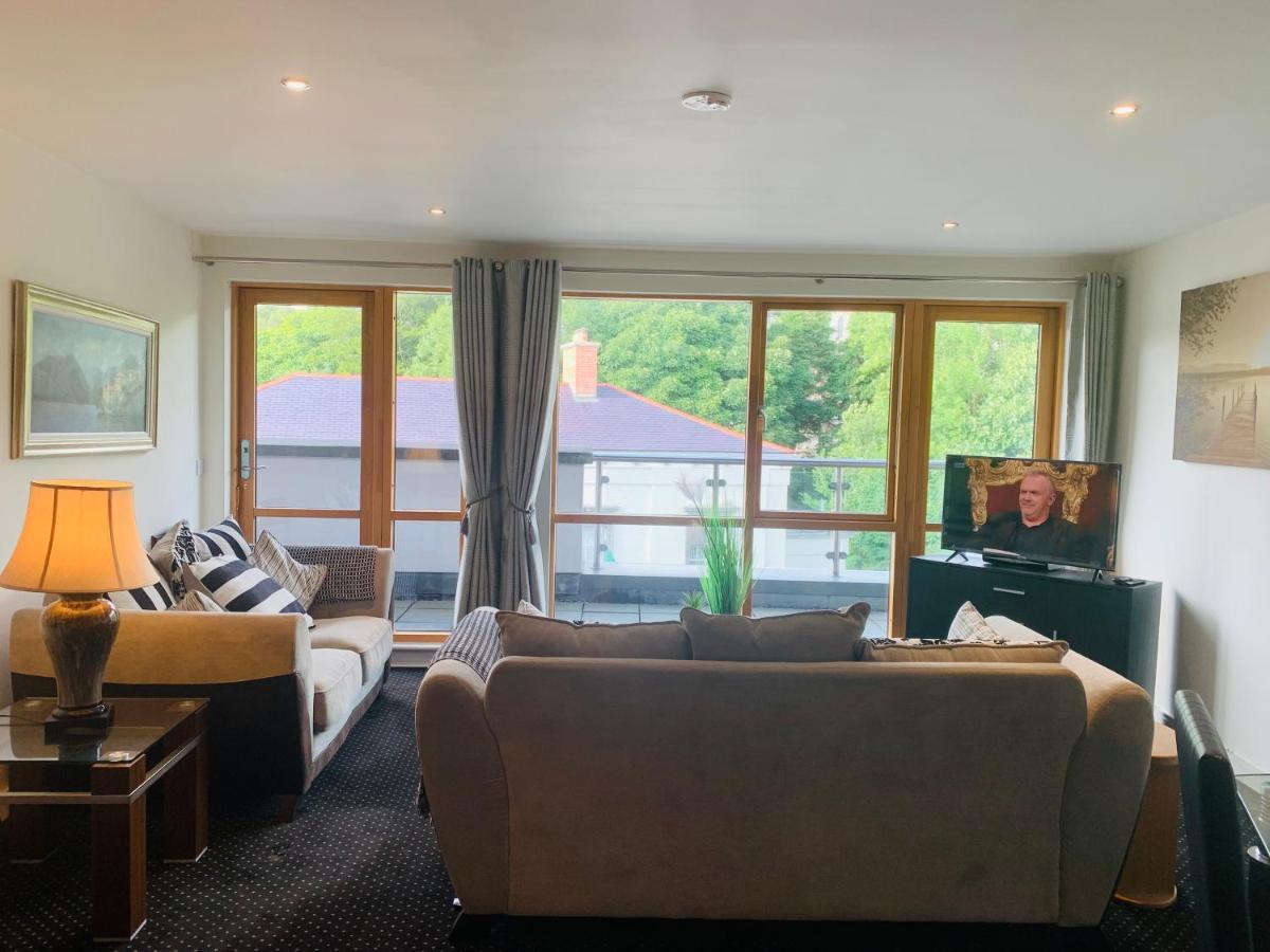 Courthouse View Penthouse 2 Apartment Clifden Bagian luar foto
