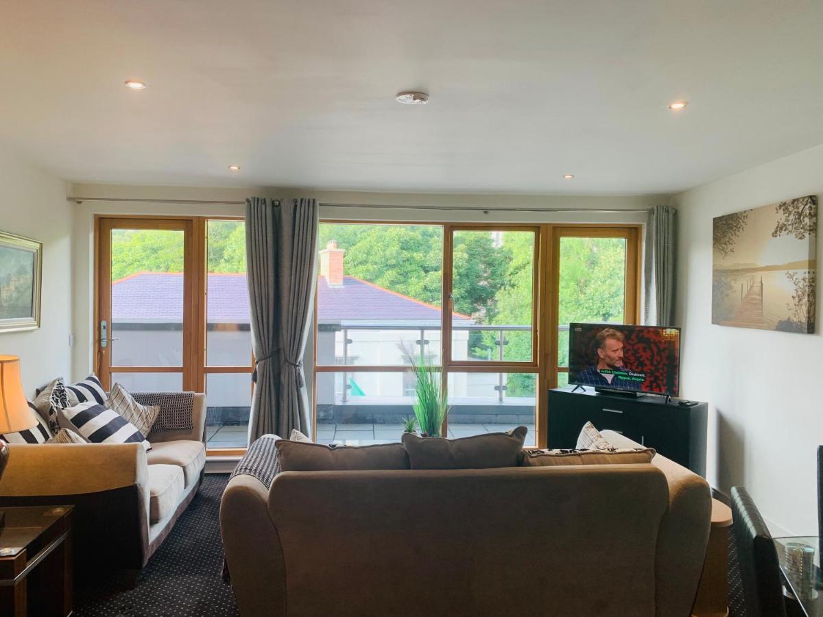 Courthouse View Penthouse 2 Apartment Clifden Bagian luar foto