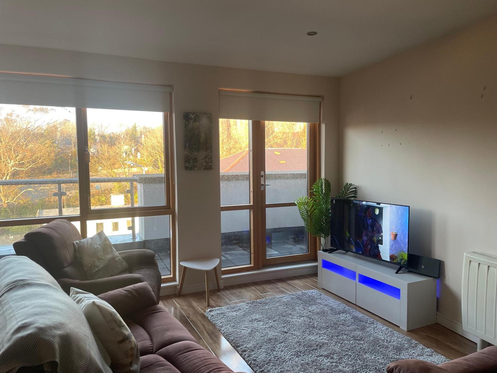Courthouse View Penthouse 2 Apartment Clifden Bagian luar foto